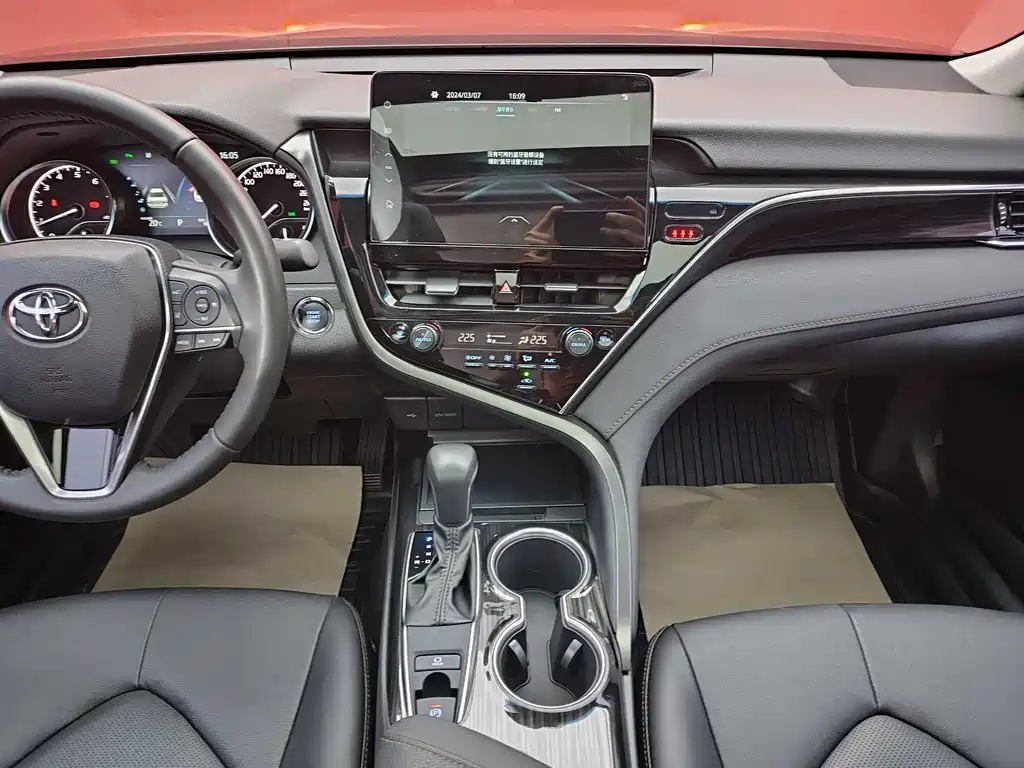 TOYOTA CAMRY 2022