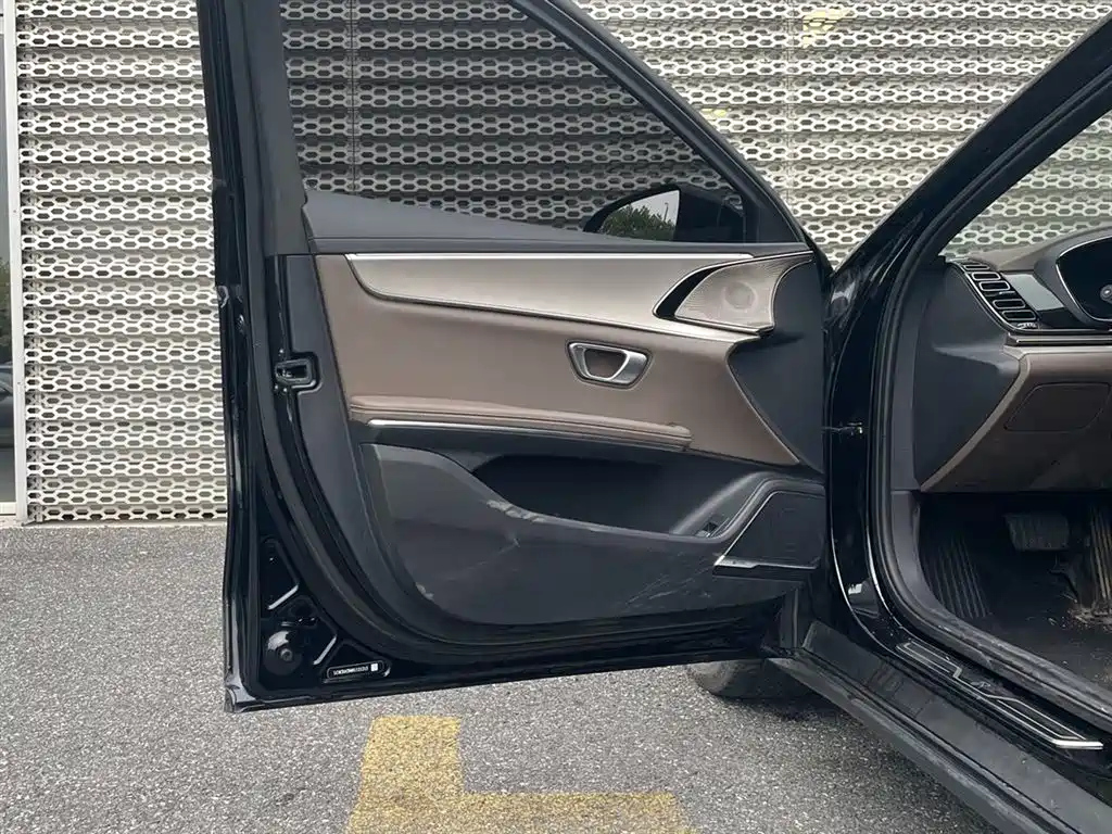 BYD HAN 2022