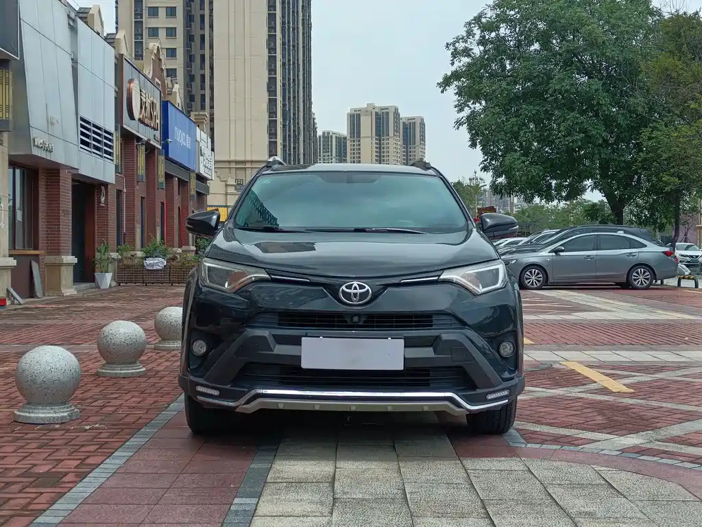 TOYOTA RAV4 RONGFANG 2017