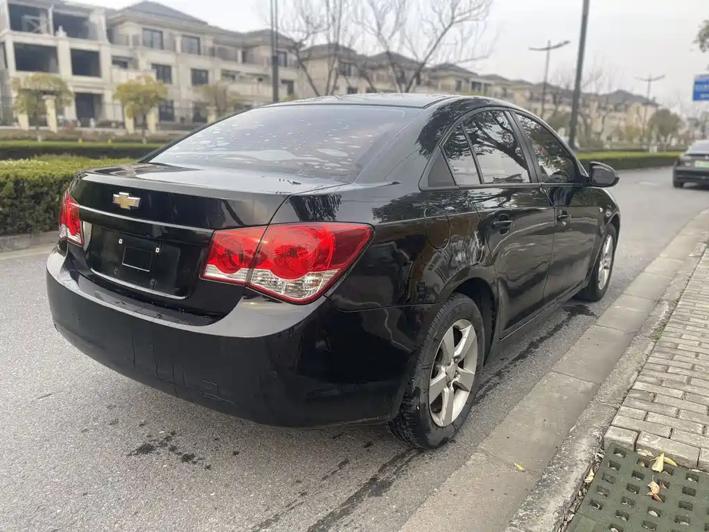 CHEVROLET CRUZE 2011