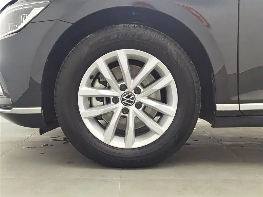 VOLKSWAGEN MAGOTAN 2022