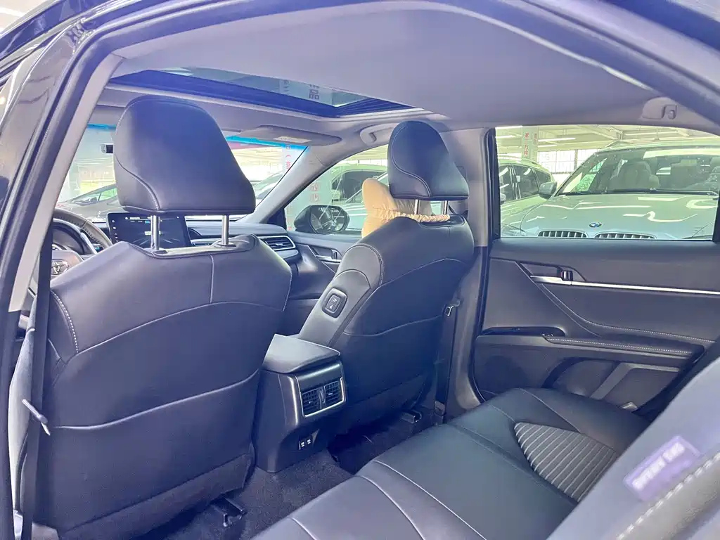 TOYOTA CAMRY 2022