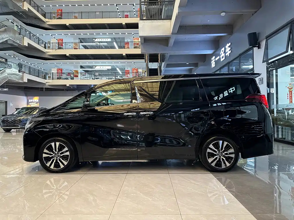 TOYOTA ALPHARD 2019