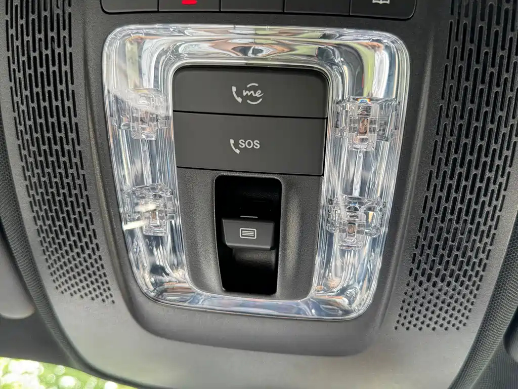 MERCEDES BENZ GLA 2023