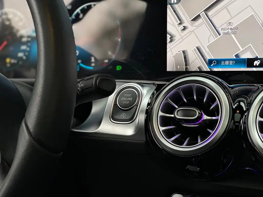 MERCEDES BENZ GLB 2022