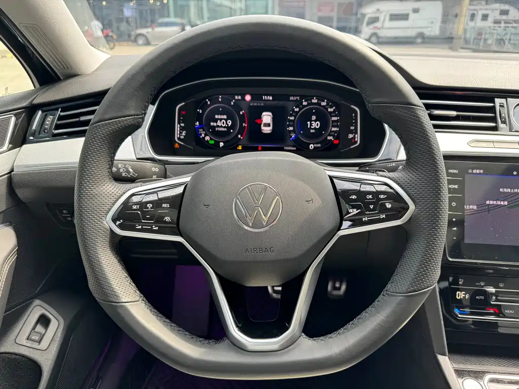 VOLKSWAGEN MAGOTAN 2023
