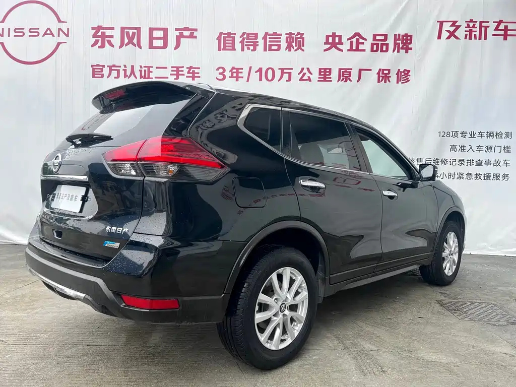 NISSAN X-TRAIL 2018
