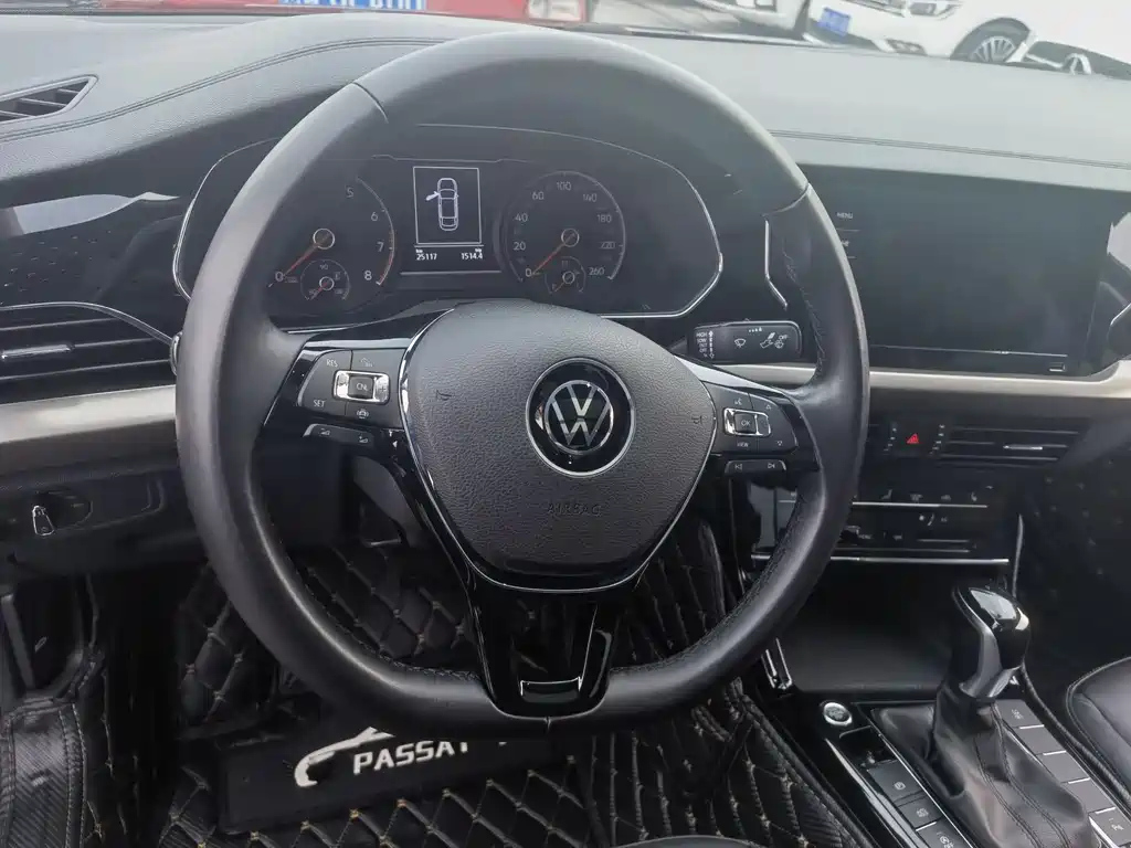 VOLKSWAGEN PASSAT 2021