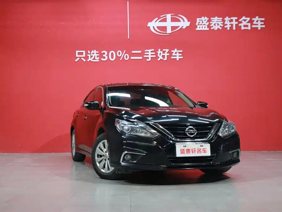 NISSAN TEANA 2018