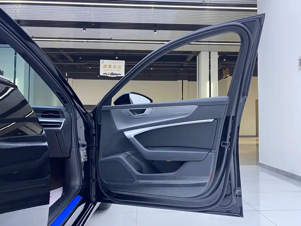 AUDI A6L 2023