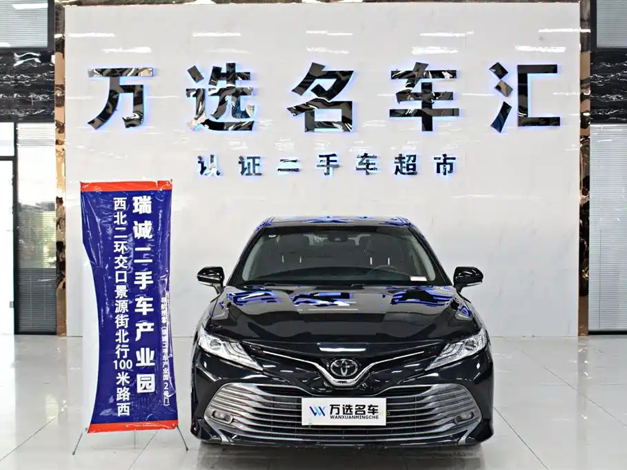 TOYOTA CAMRY 2018