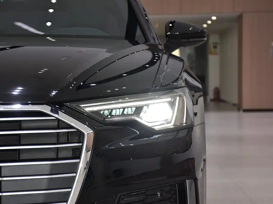 AUDI A6L 2020