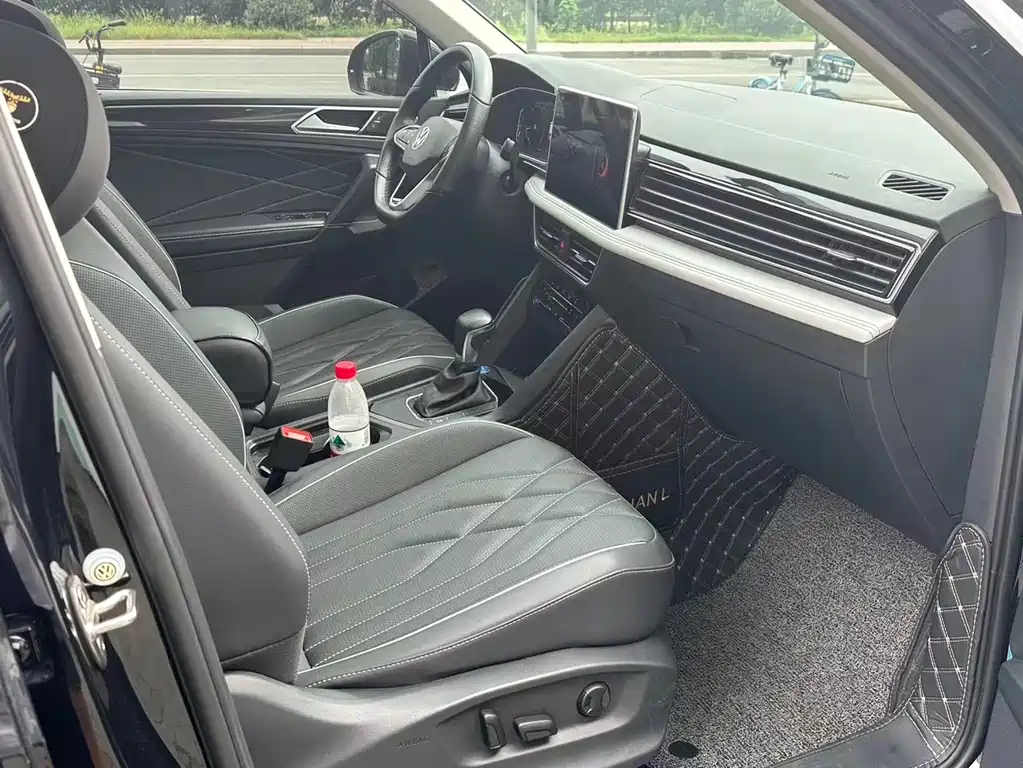 VOLKSWAGEN TIGUAN L 2021