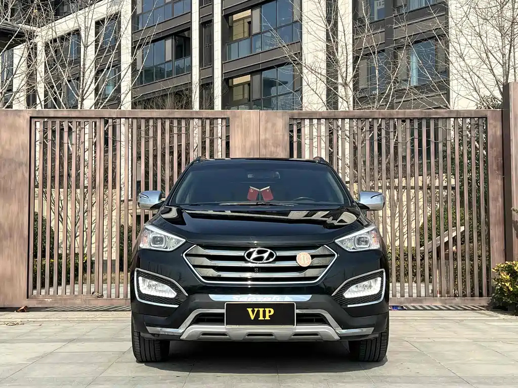 HYUNDAI SANTAFE 2014