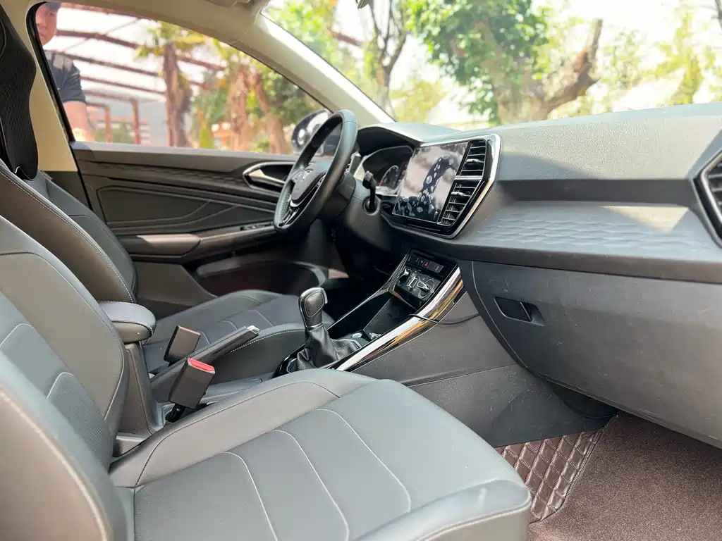 JETTA VS5 2021