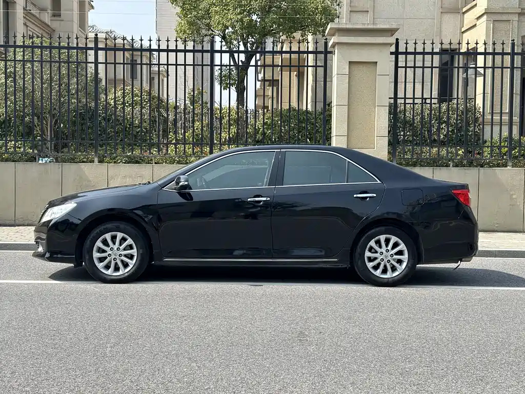 TOYOTA CAMRY 2014