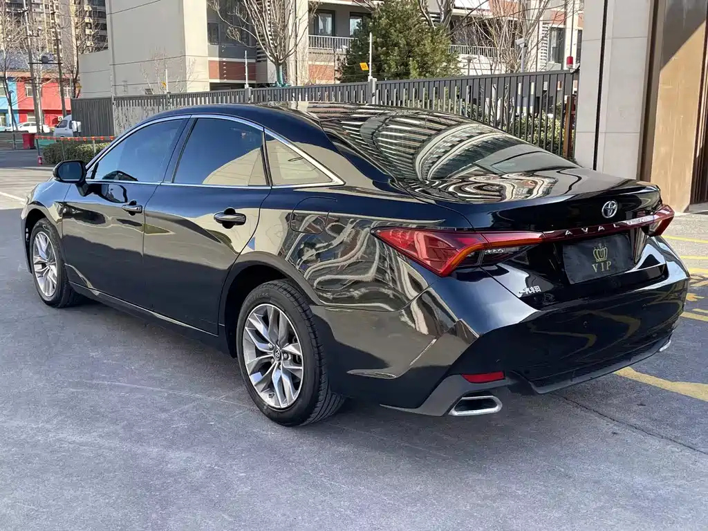TOYOTA AVALON 2020