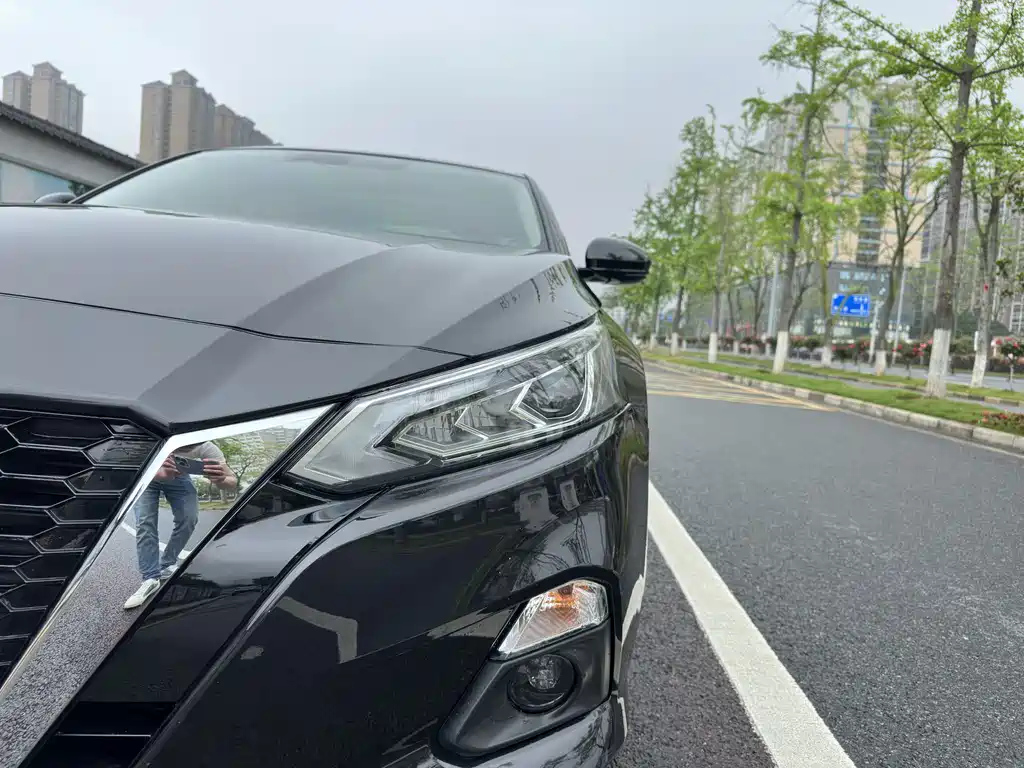 NISSAN TEANA 2022