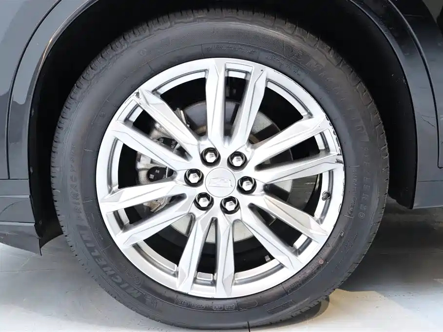 CADILLAC XT6 2021