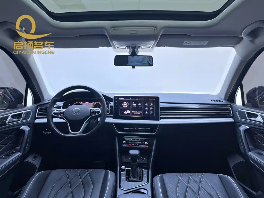 VOLKSWAGEN TIGUAN L 2022