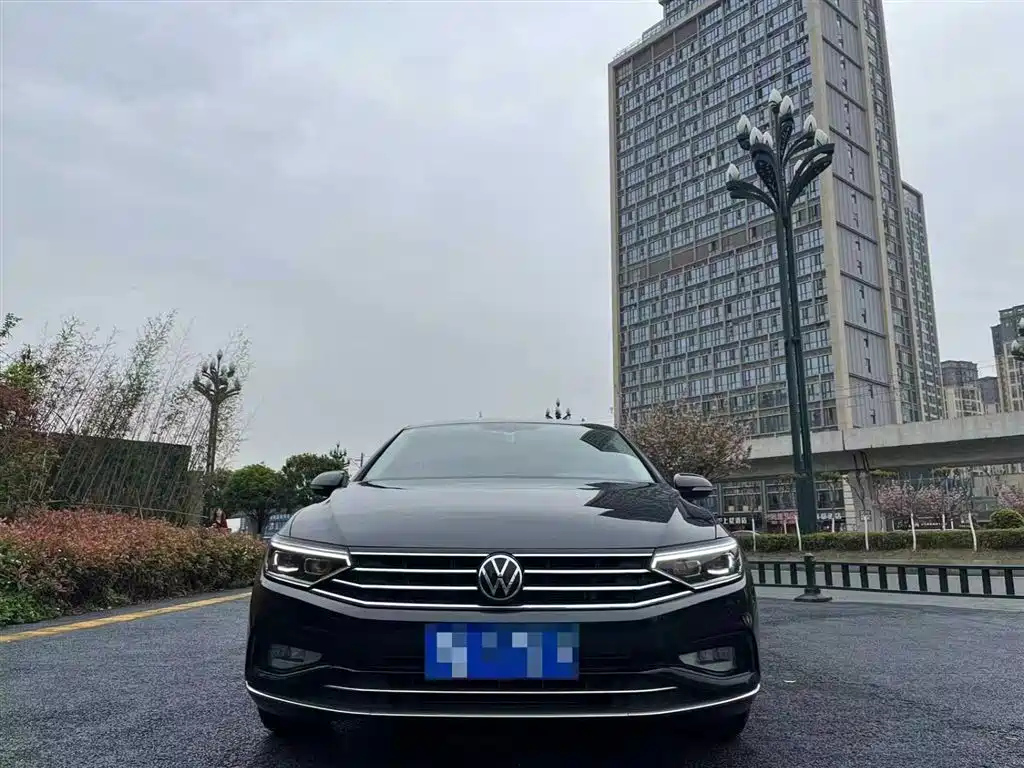 VOLKSWAGEN MAGOTAN 2021