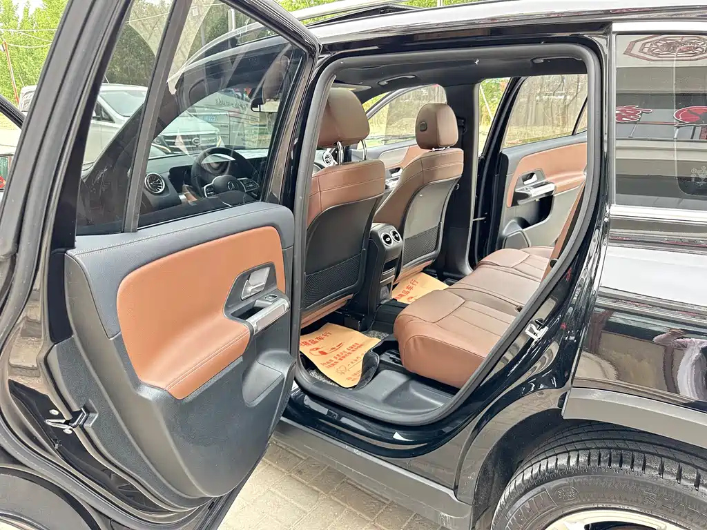 MERCEDES BENZ GLB 2021