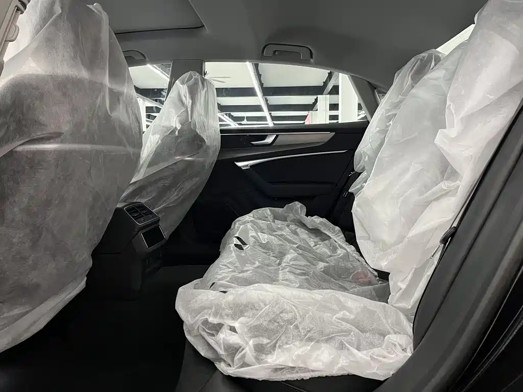 AUDI A7L 2024