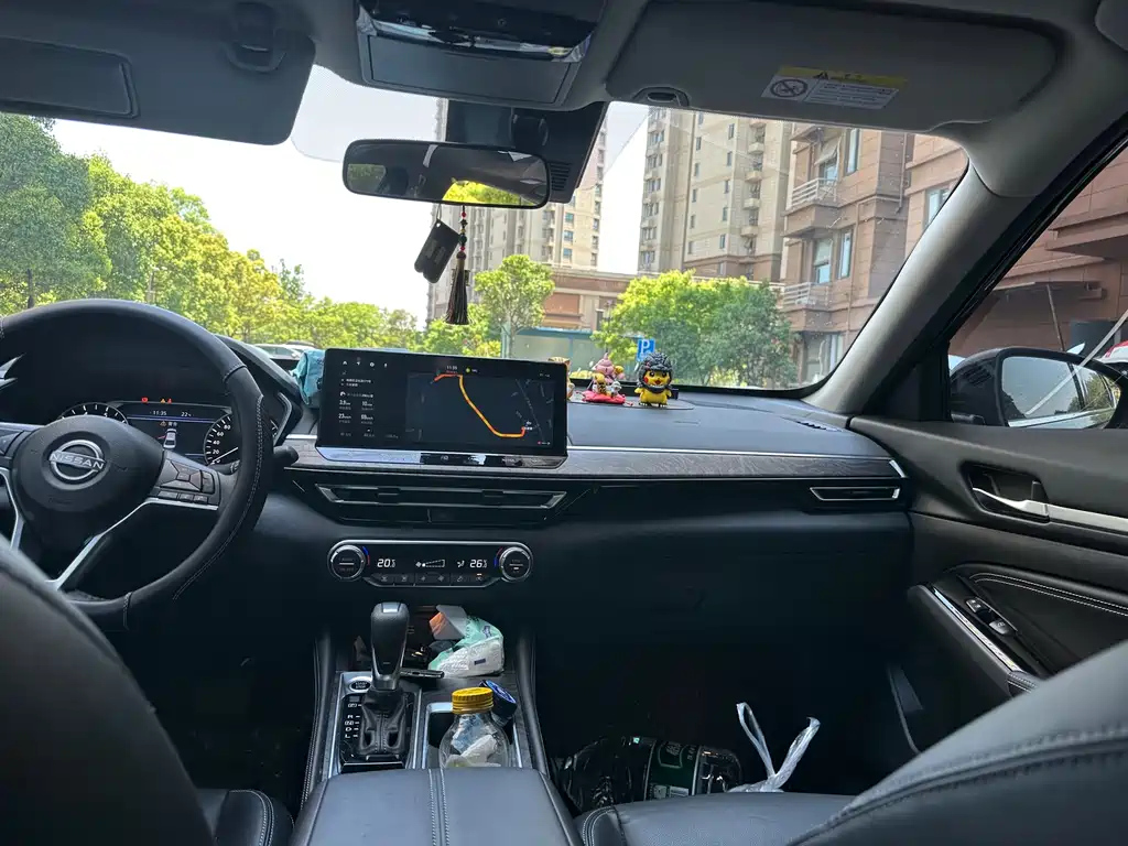 NISSAN TEANA 2023