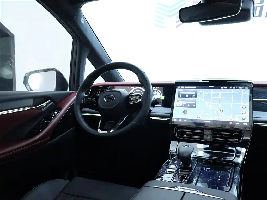 TRUMPCHI M8 2023