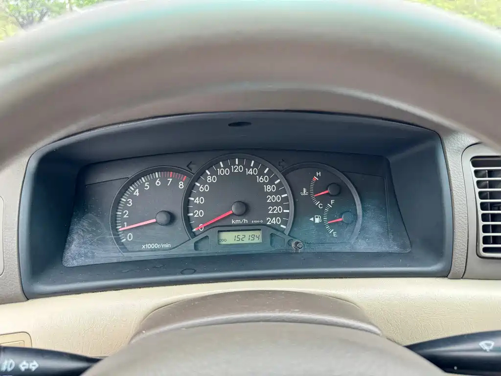 TOYOTA COROLLA 2010