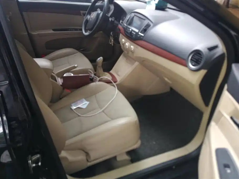 ROEWE 350 2013