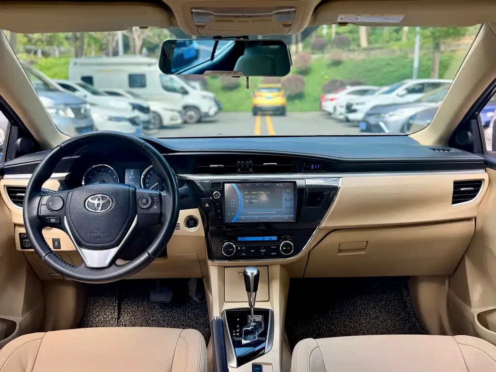 TOYOTA COROLLA 2014