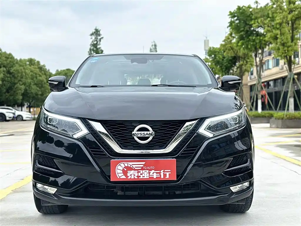 NISSAN QASHQAI 2019