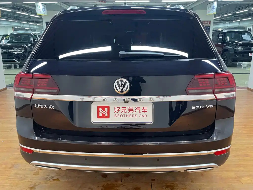 VOLKSWAGEN TOURAN 2021