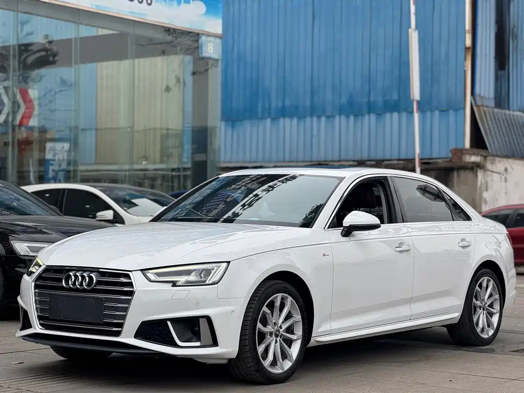 AUDI A4L 2019