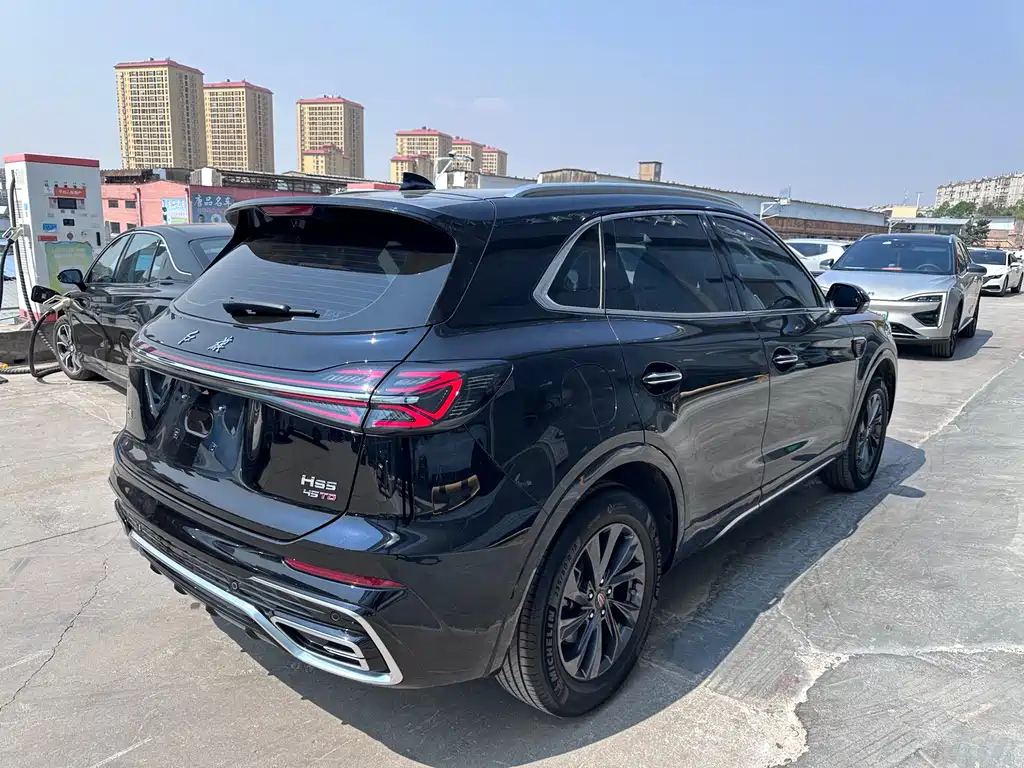 HONGQI HS5 2023