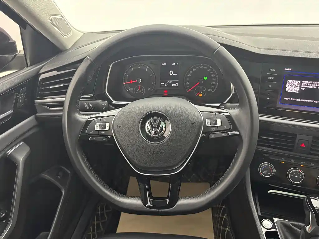 VOLKSWAGEN SAGITAR 2019