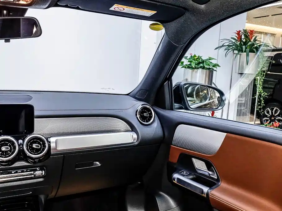 MERCEDES BENZ GLB 2022