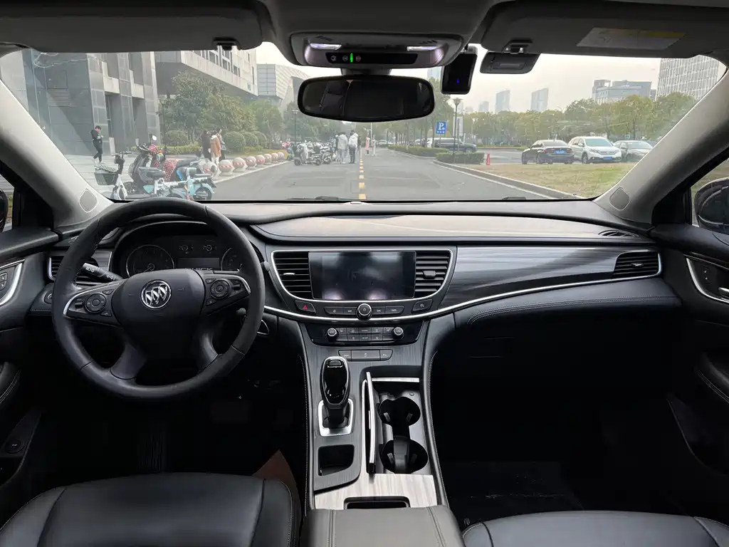 BUICK LACROSSE 2020