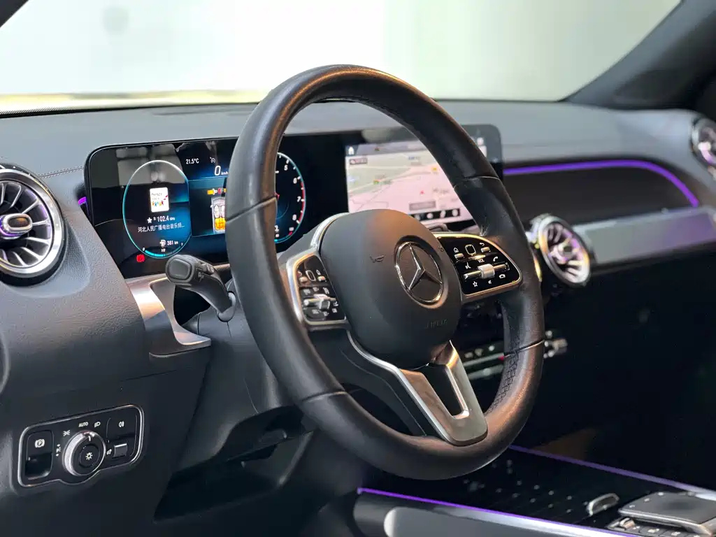 MERCEDES BENZ GLB 2021