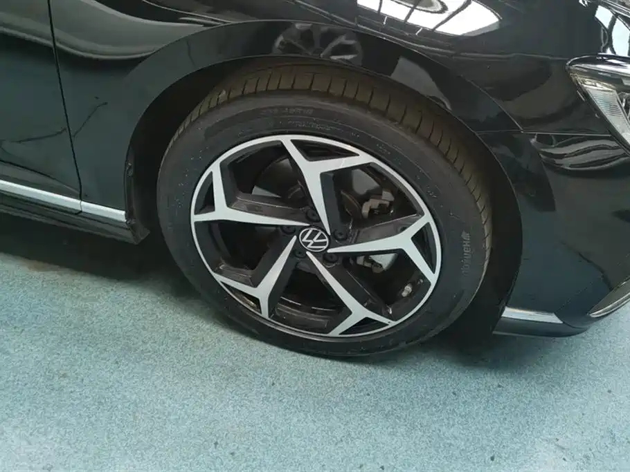VOLKSWAGEN MAGOTAN 2024