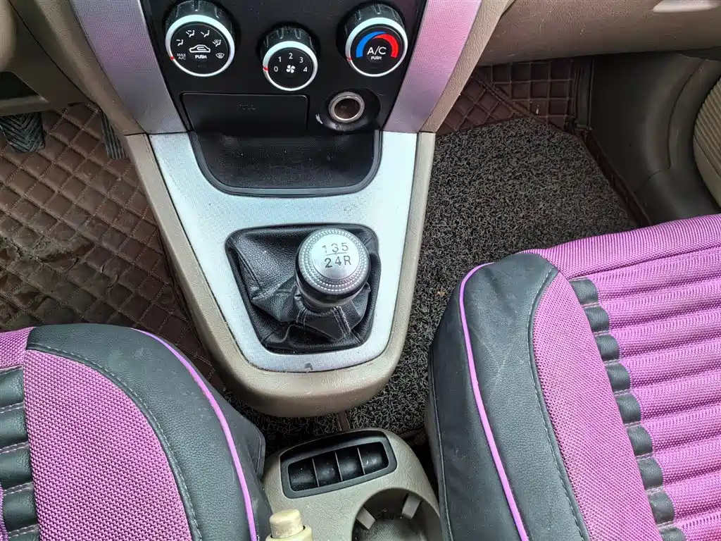 HYUNDAI TUCSON 2012