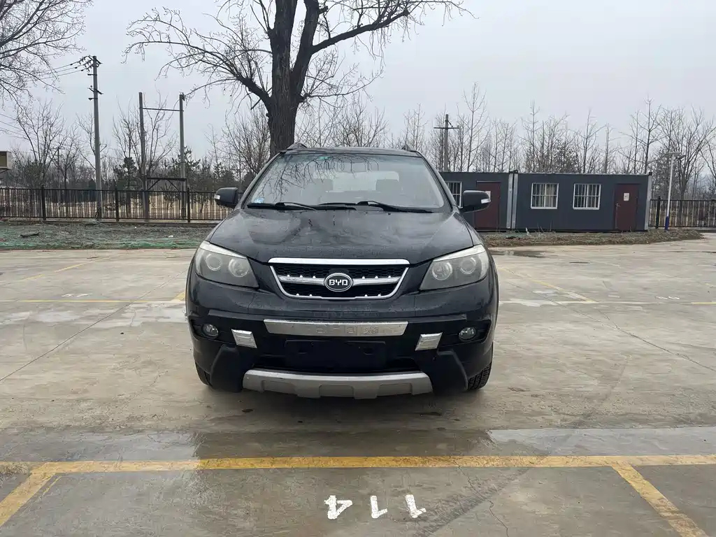 BYD S6 2011