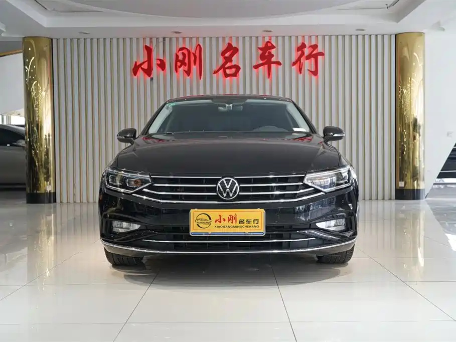 VOLKSWAGEN MAGOTAN 2022