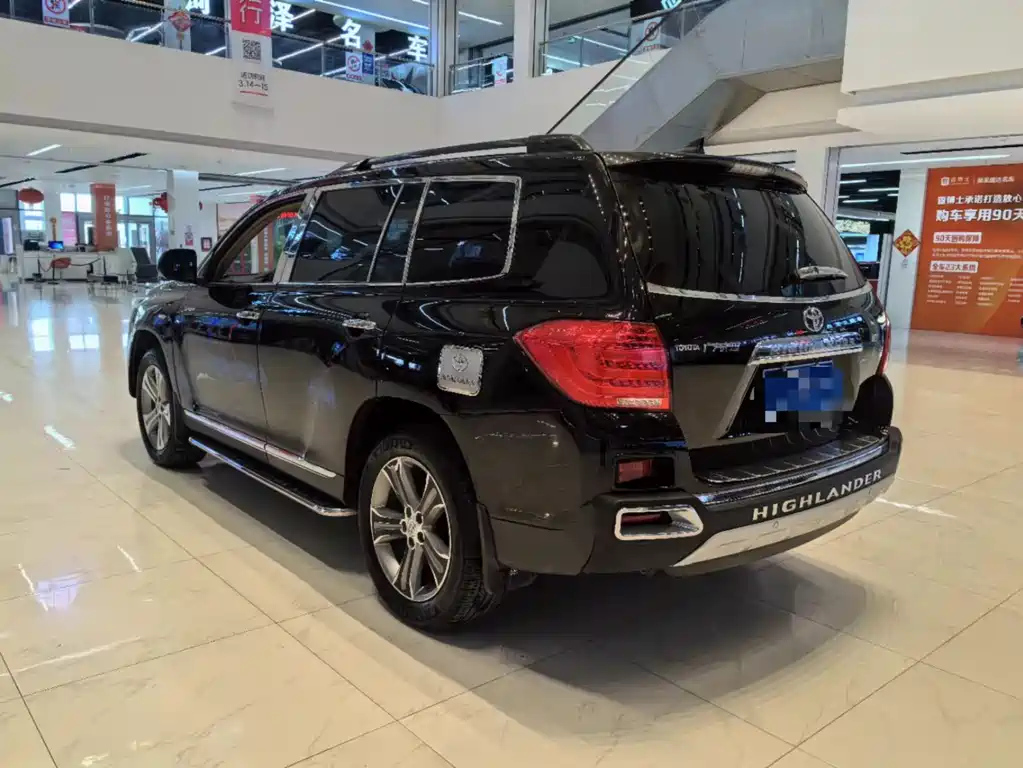 TOYOTA HIGHLANDER 2014