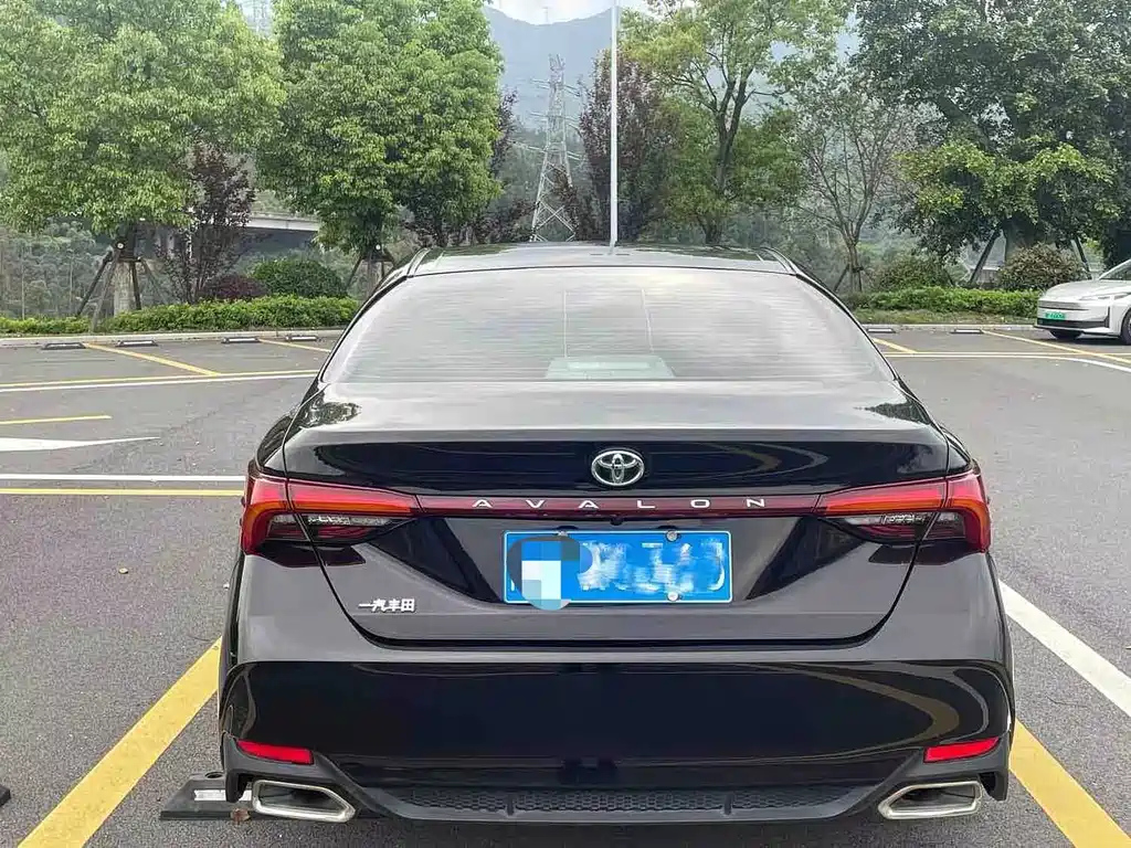TOYOTA AVALON 2020
