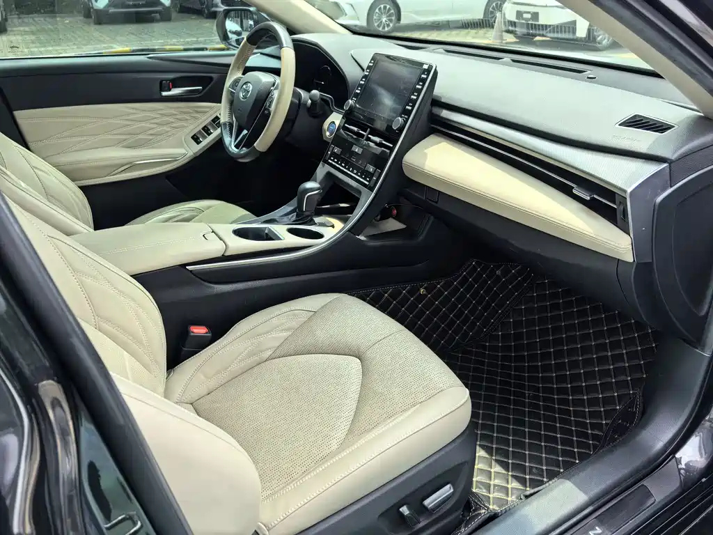 TOYOTA AVALON 2020
