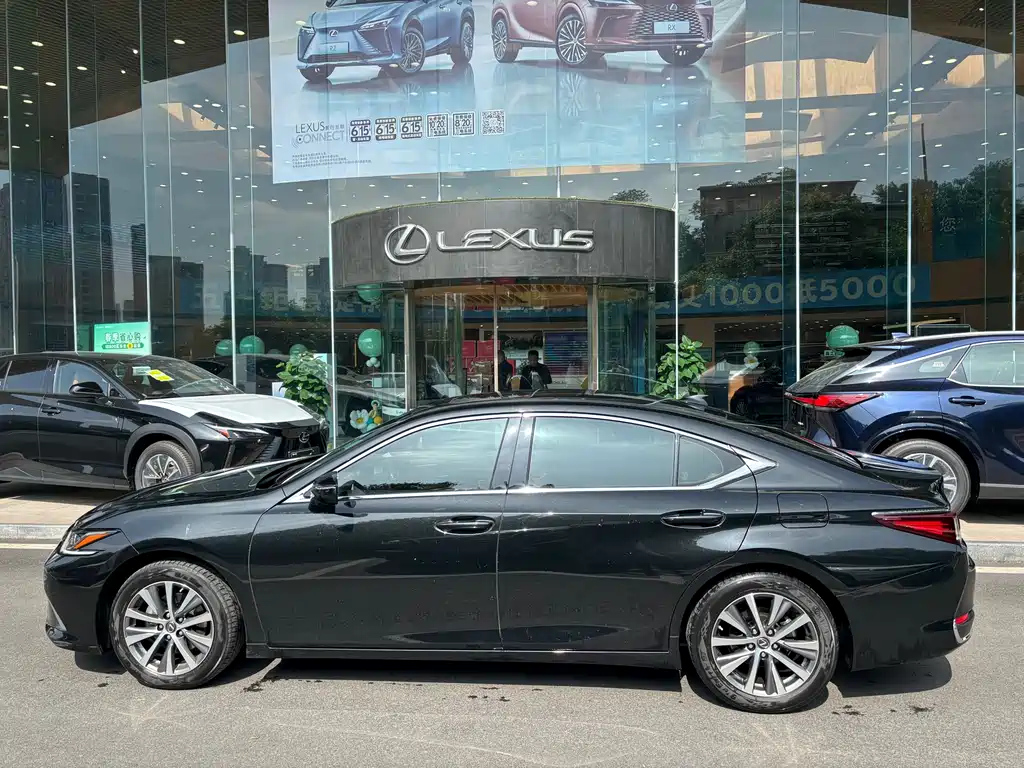 LEXUS ES 2021