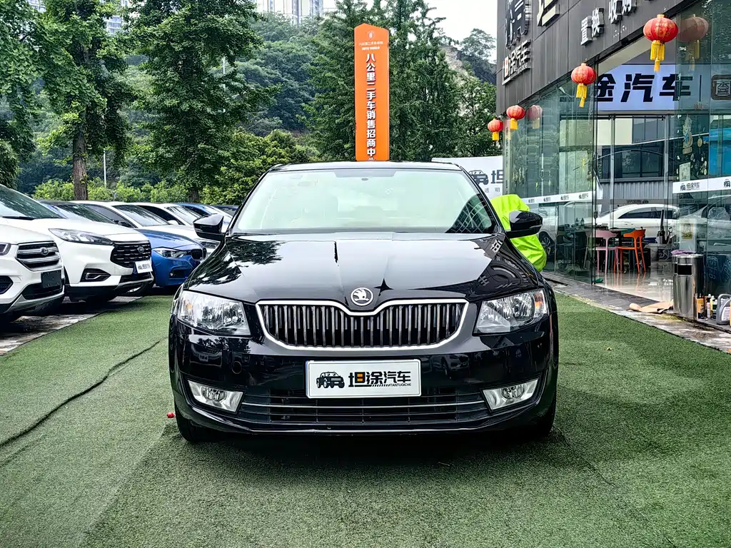 SKODA OCTAVIA 2015
