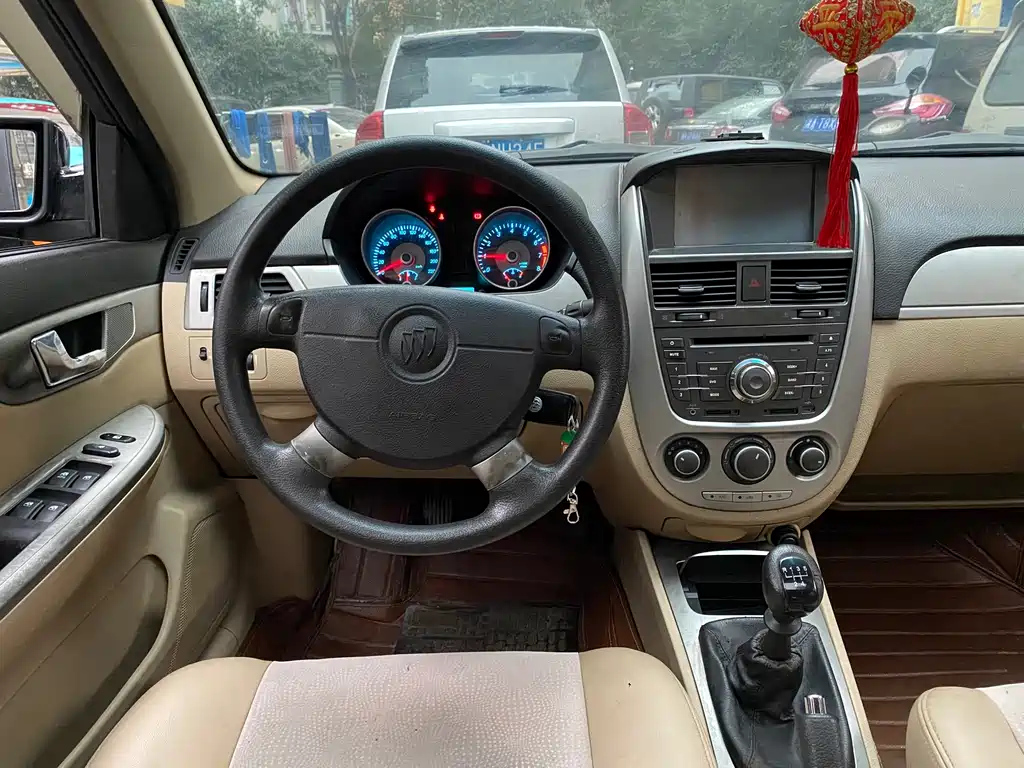 BUICK EXCELLE 2012